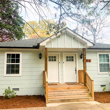 Renovated Space Close To Downtown - A Durham Bagian luar foto