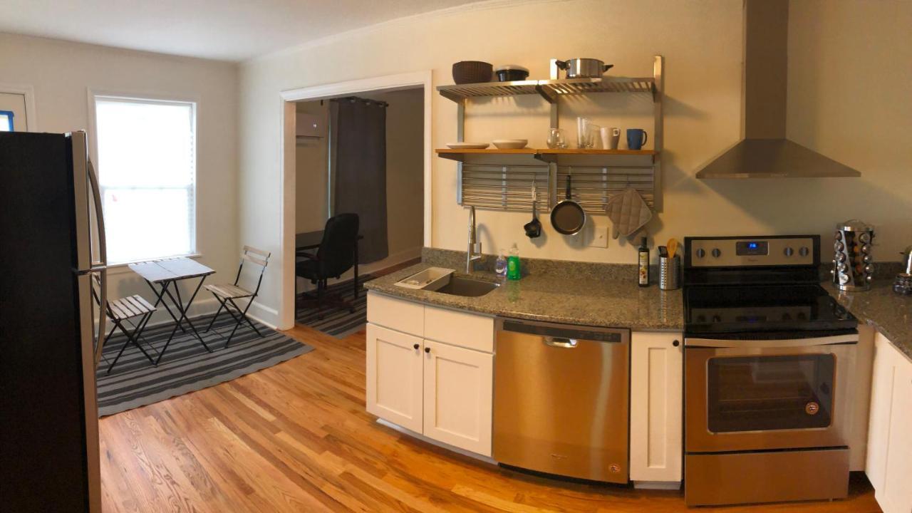 Renovated Space Close To Downtown - A Durham Bagian luar foto